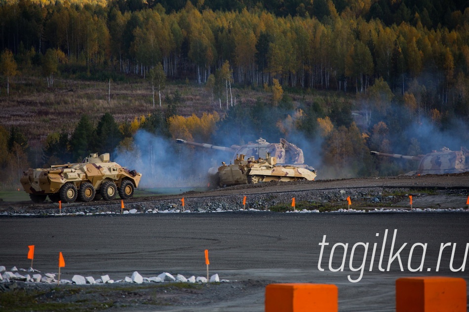 RUSSIA  ARMS  NA  ZEMLE