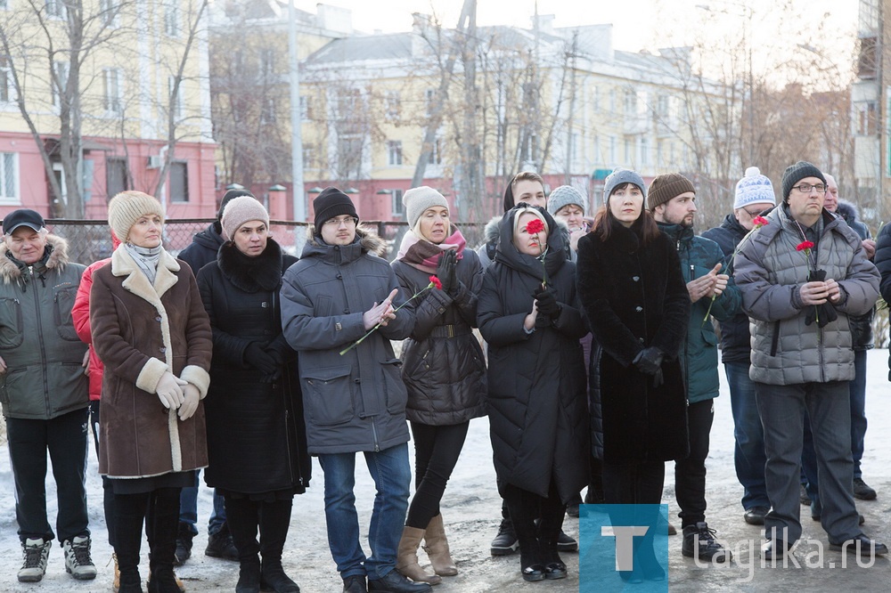 В Нижнем Тагиле торжественно открыли памятную доску в честь Евгения Зудова