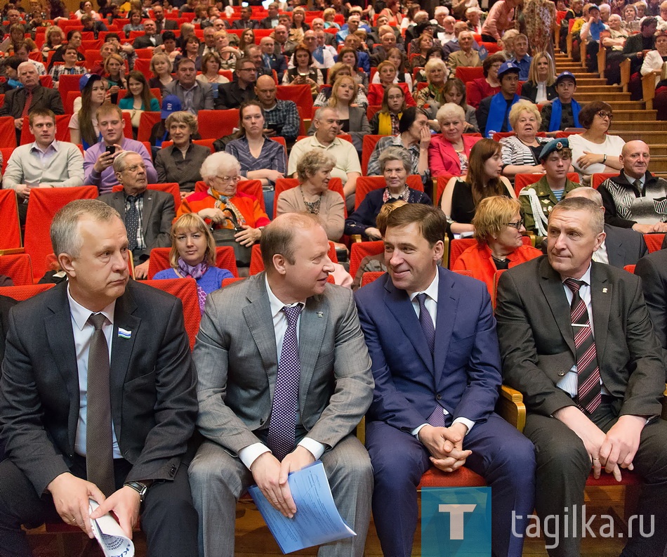 Евгений Куйвашев и Виктор Шептий в Нижнем Тагиле провели встречу с местными «единороссами»

Сегодня участники губернаторских праймериз партии «Единая Россия» Евгений Куйвашев (врио губернатора Свердловской области) и Виктор Шептий (первый заместитель председателя Законодательного собрания) встретились с секретарями местных отделений и первичных организаций Горнозаводского управленческого округа.
