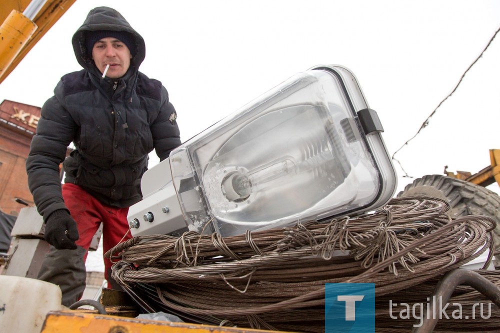 На улице Индустриальной станет светлее