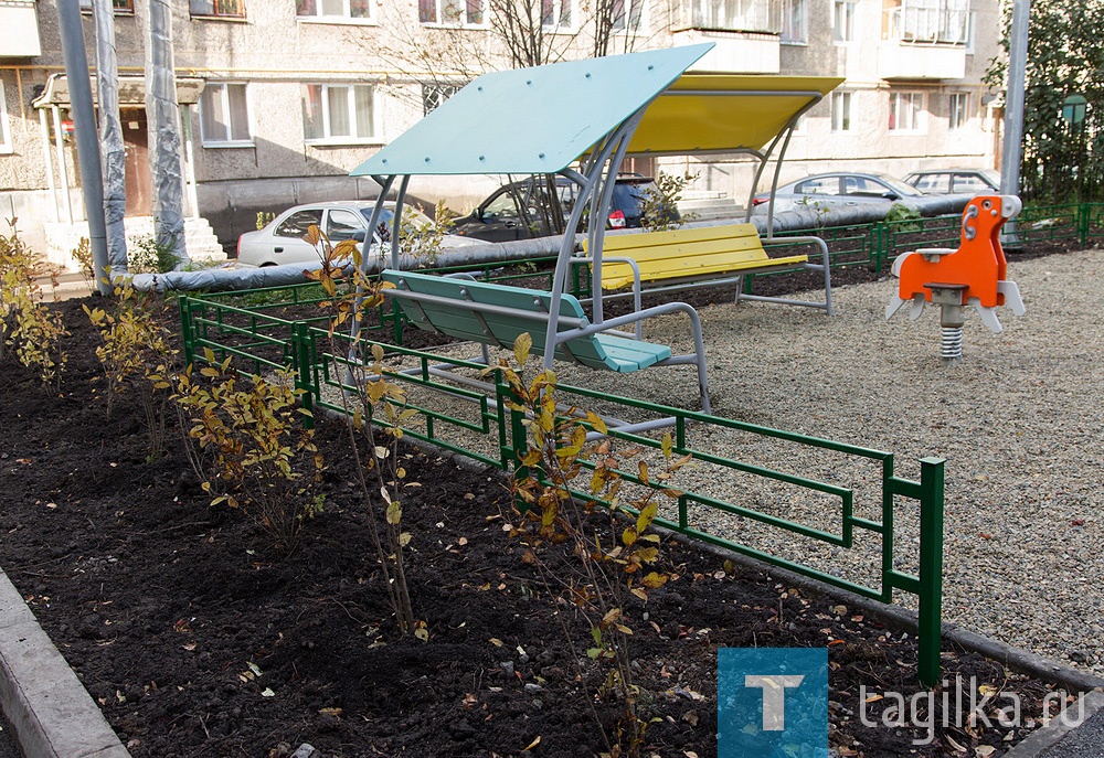 В Нижнем Тагиле отпраздновали завершение реконструкции дворов в районе ВМЗ