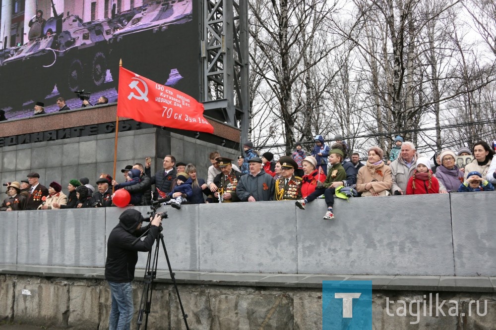 Сегодня Нижний Тагил вместе со всей страной отмечает День Победы