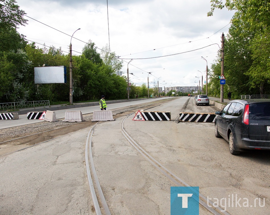 Движение через мост Выя-Красный камень перекрыто.