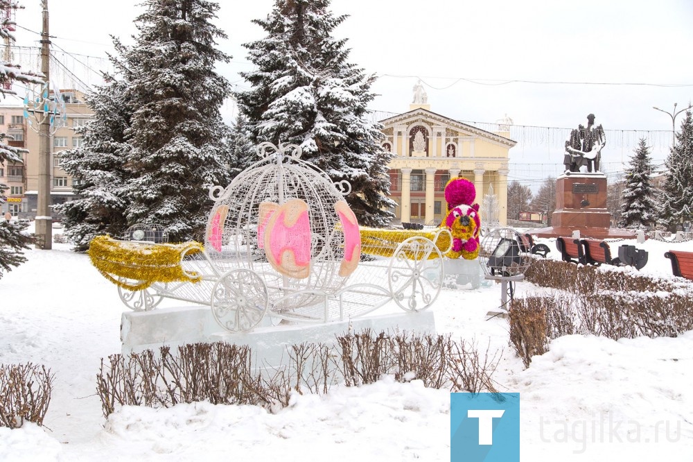 Ледовый городок на Театральной площади. 13.12.2017