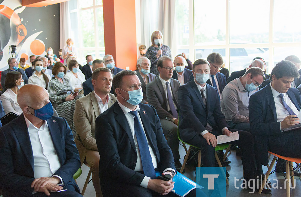 Обсуждение перспектив малого и среднего предпринимательства в центре «Мой бизнес»