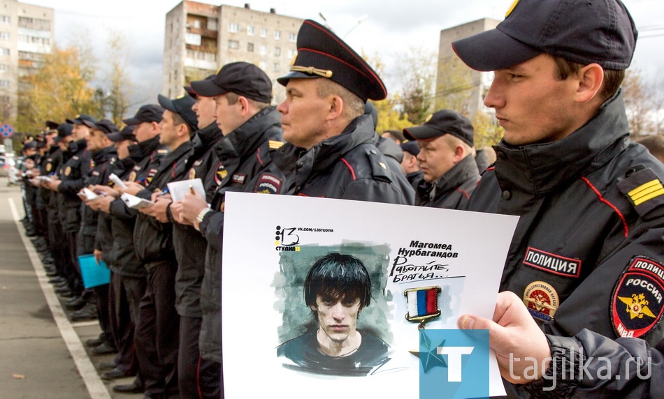 Полицейские Нижнего Тагила присоединились к всероссийской акции «Работайте, братья!»
