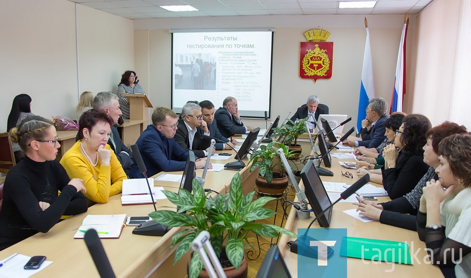 В городском филиале областного Центра СПИД в 2016 году обследовали более двух тысяч человек, у 112 обнаружен ВИЧ.
Благодаря стационарному пункту экспресс-тестирования, который проработал 39 рабочих дней в кинотеатре «Родина 3D», проверено 722 человека. Выявлено 19 тагильчан с вирусом иммунодефицита. 

