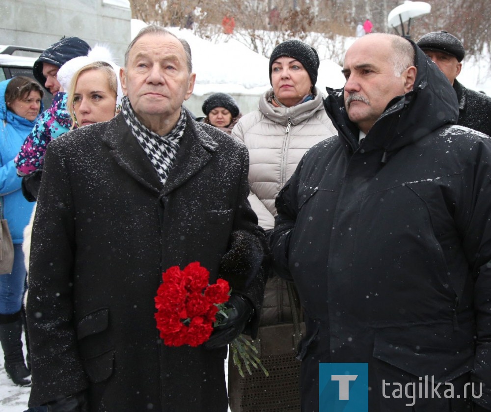 «Минута молчания» в память о погибших на пожаре в Кемерово