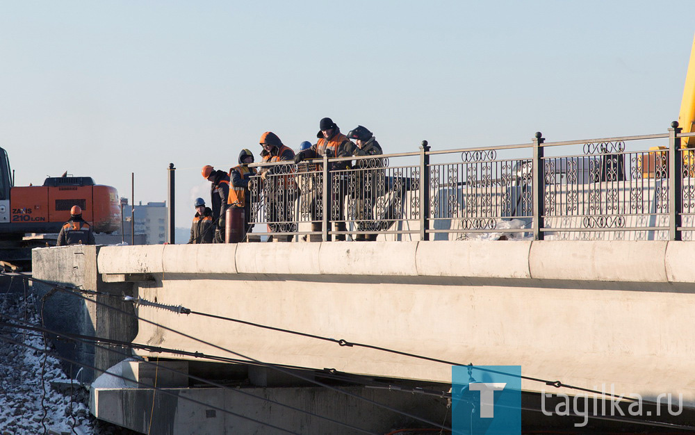 Движение по мосту на улице Циолковского в Нижнем Тагиле откроют к Новому году