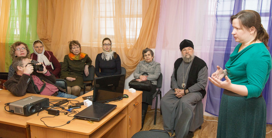 Каждому ребенку - жизнь и семью.
