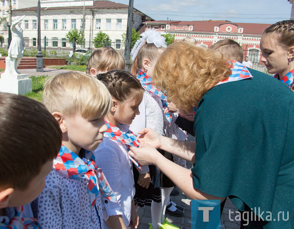 Юных тагильчан приняли в РДШ