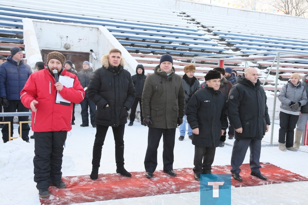 Кубок главы города Нижнего Тагила по хоккею с мячом.