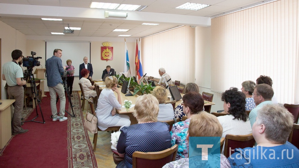 День работника торговли.