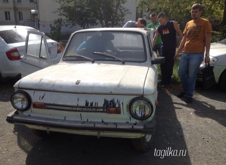 Клуб ретро-автомобилей в Нижнем Тагиле