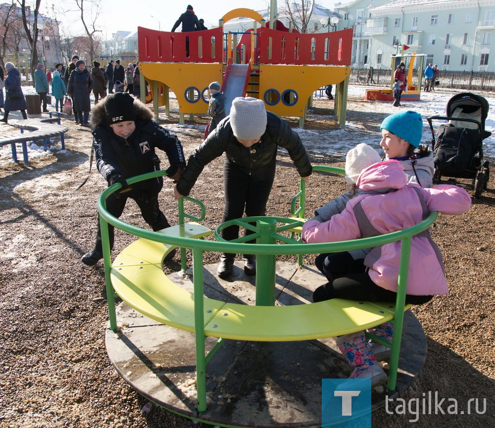 «Второй день рождения»  Пионерского сквера