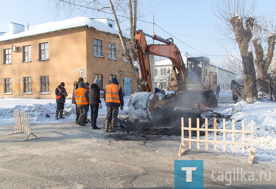 Авария на Тимирязева и ремонт водовода на Юности