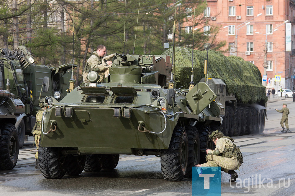 Подготовка военной техники для участия в параде Победы