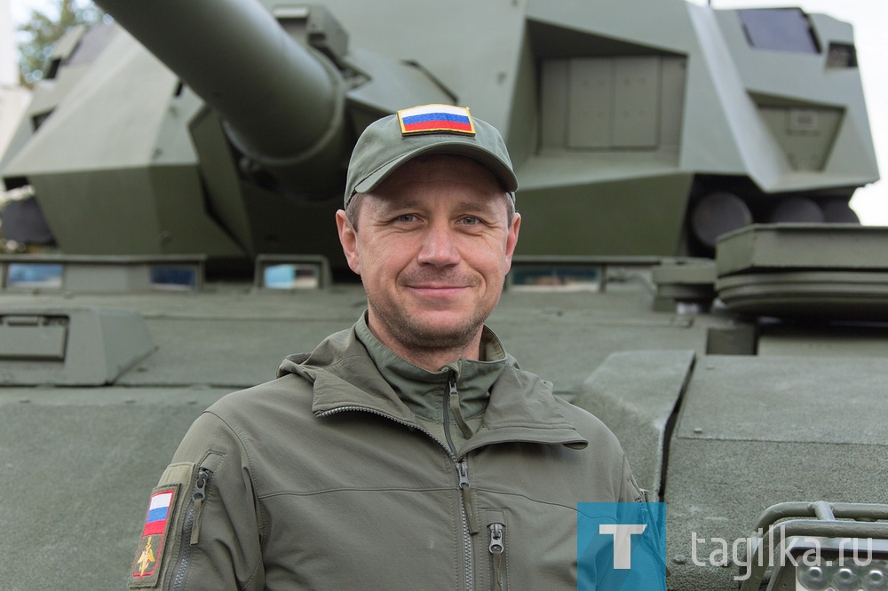 Все готово к началу прохождения военной техники по главной улице города