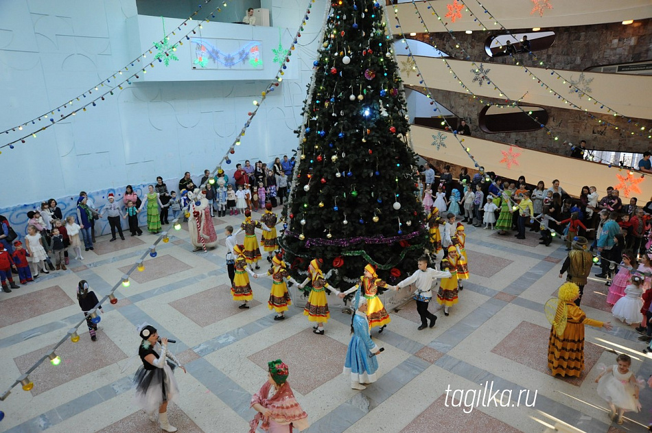 Каникулы в большинстве свердловских школ начнутся 25 декабря