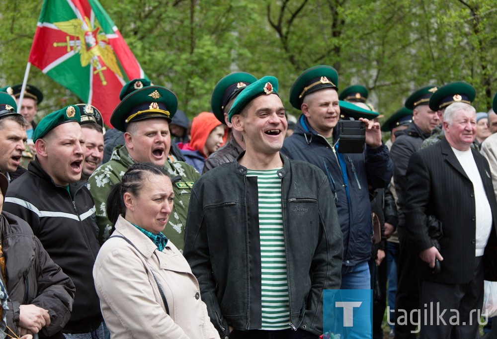 В парке Победы открыли монумент пограничникам