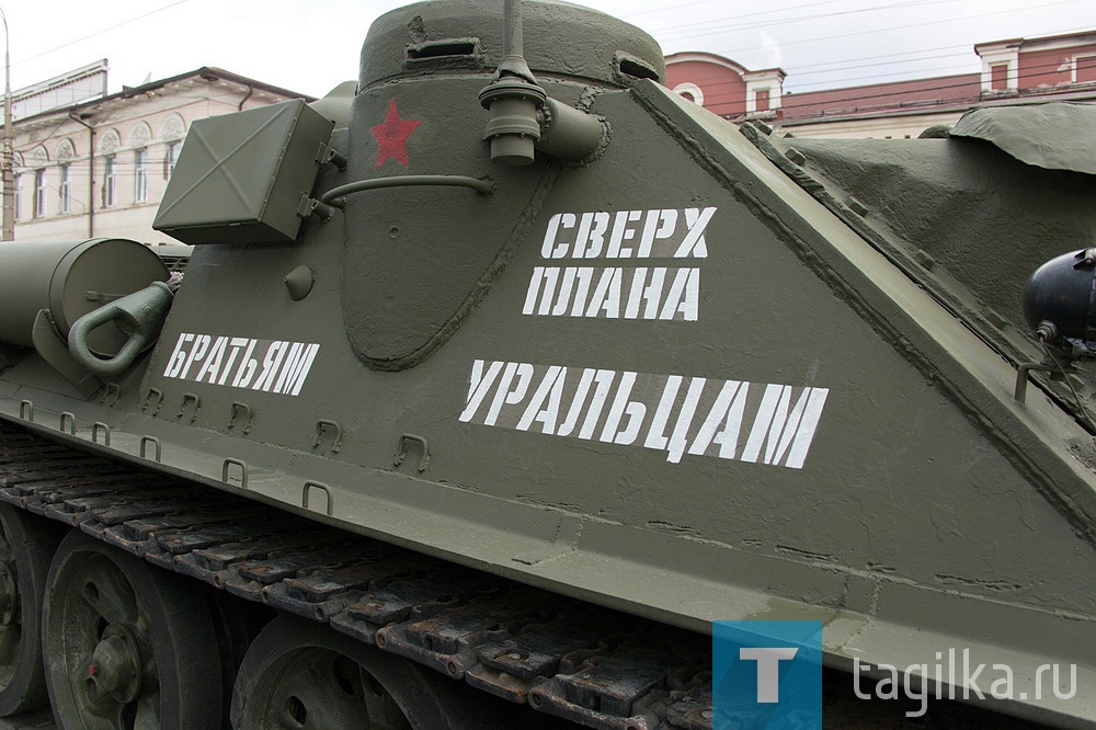 Все готово к началу прохождения военной техники по главной улице города