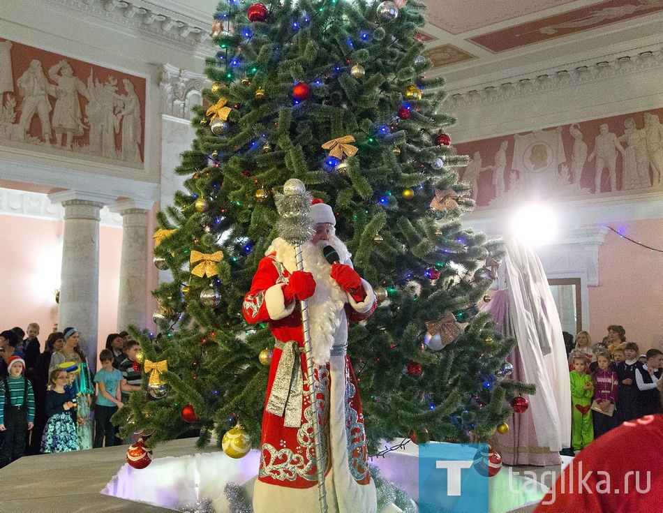 Новогодний утренник. Драмтеатр.