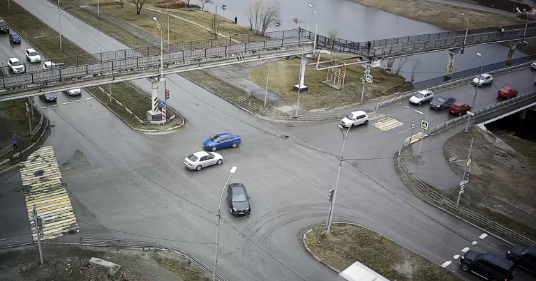 На перекрестке Серова-Красноармейская ограничат движение