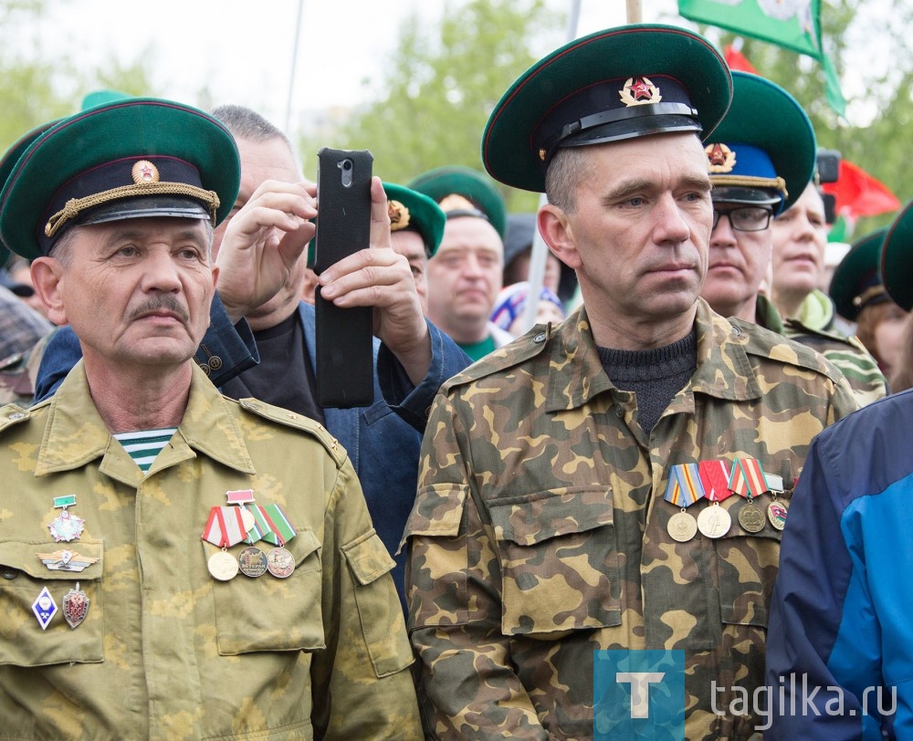В парке Победы открыли монумент пограничникам