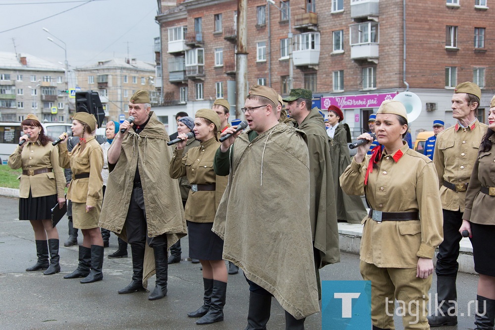 У памятника тагильчанам – Героям Советского Союза состоялся митинг