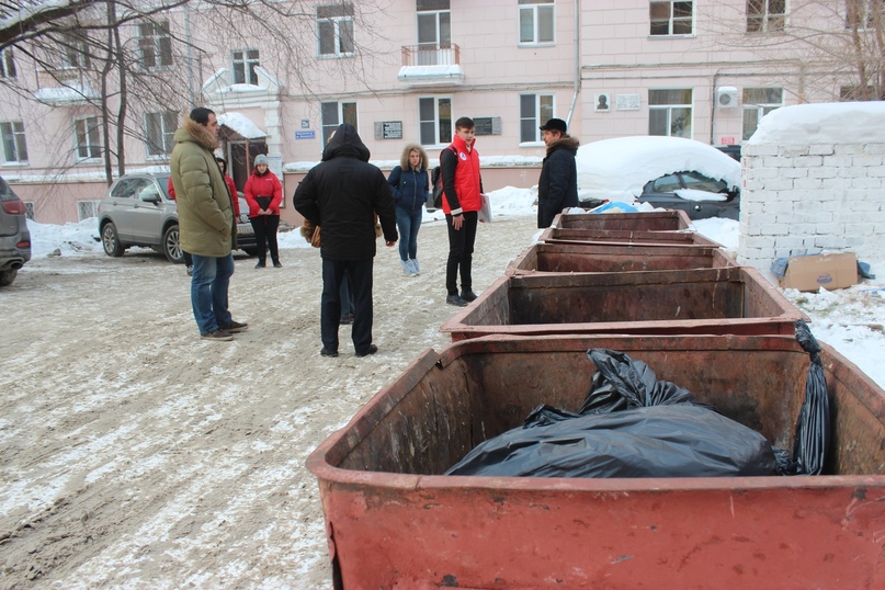 «Молодежь ОНФ» побывала в Нижнем Тагиле с мусорным рейдом