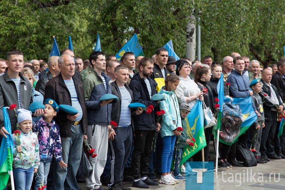 В Тагиле отмечают День ВДВ