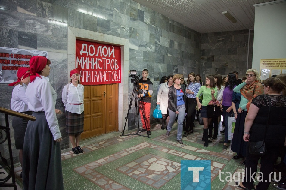 Городской архив. Выставка посвященная 100летию Великой Октябрьской Революции 1917 года