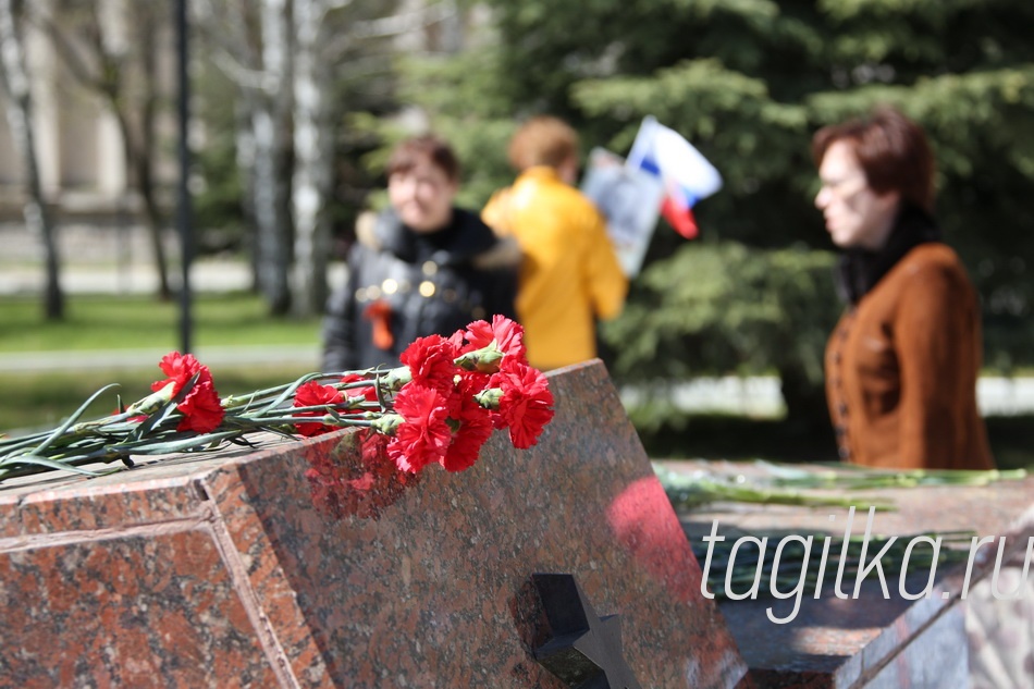 День Победы! У памятника тагильчанам, погибшим в локальных войнах планеты.