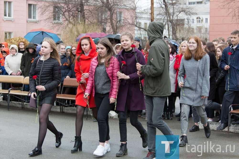 МИТИНГ У ПАМЯТНИКА ТАГИЛЬЧАНАМ – ГЕРОЯМ СОВЕТСКОГО СОЮЗА И ПОЛНЫМ КАВАЛЕРАМ ОРДЕНА СЛАВЫ