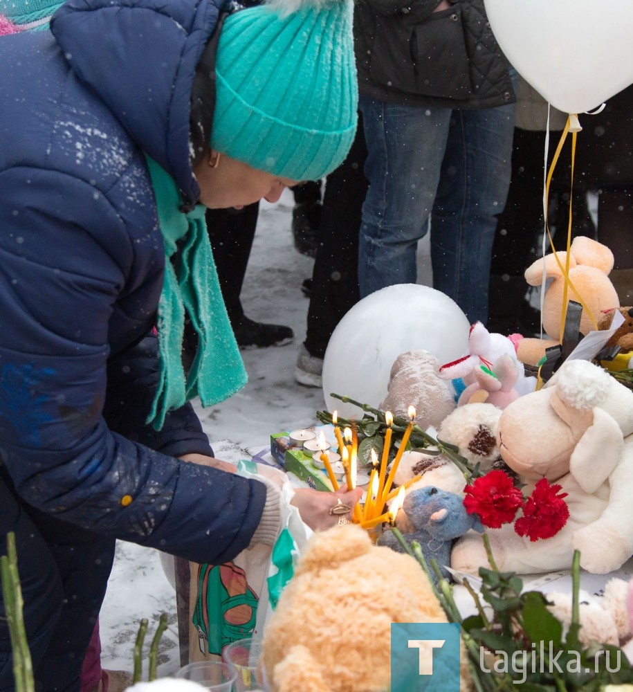  «Минута молчания» в память о погибших на пожаре в Кемерово