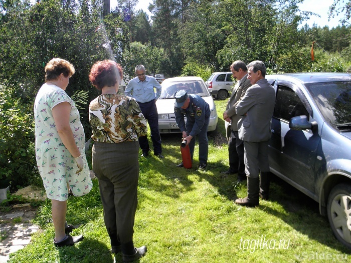 Пожарные пришли к садоводам