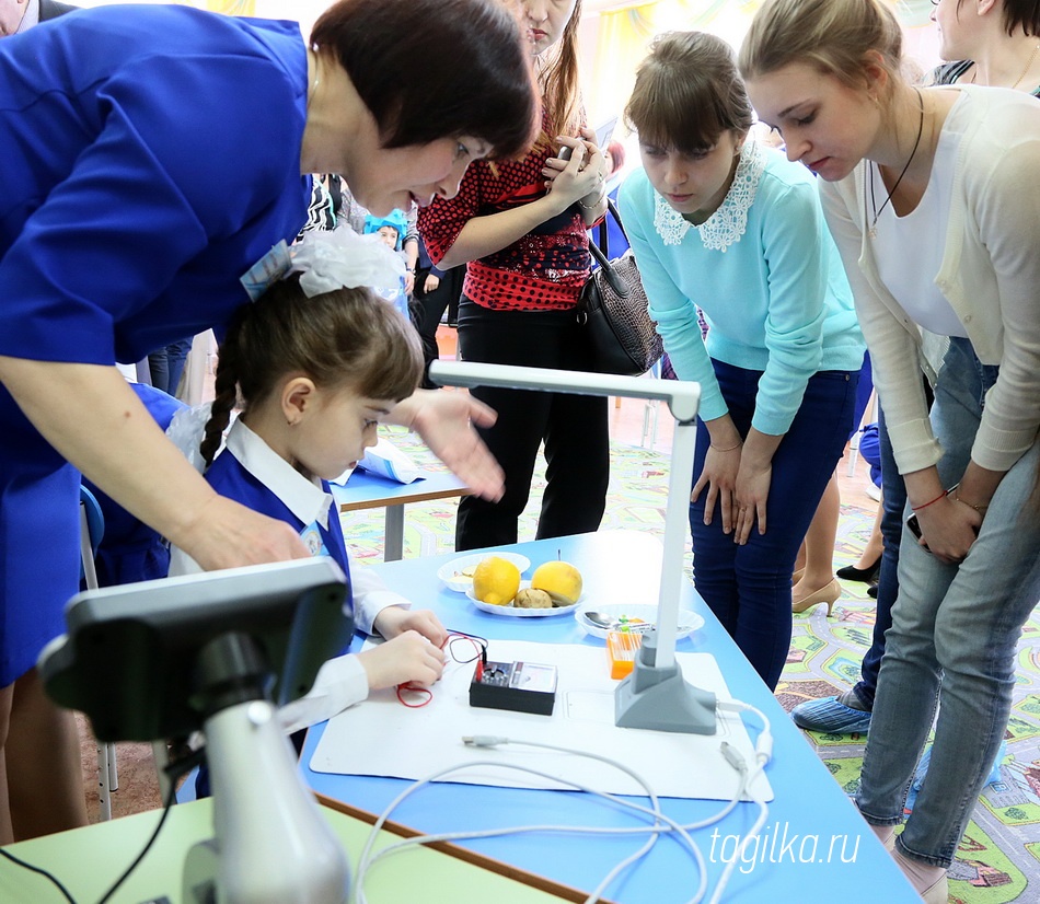 Дошкольники научатся пользоваться микроскопом и амперметром  