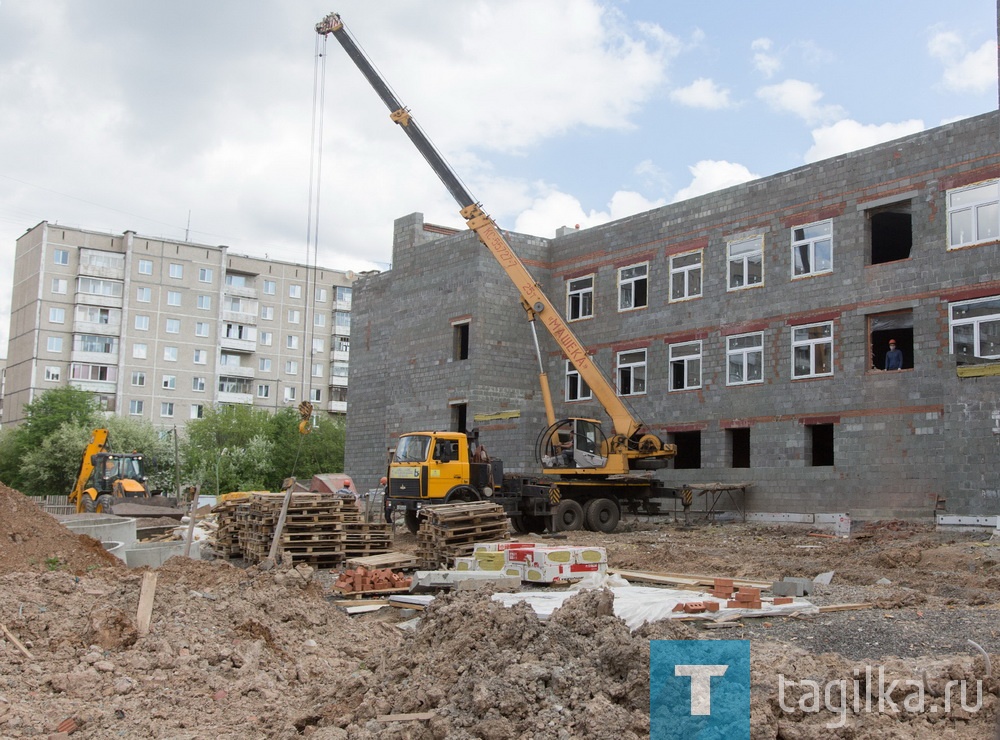 Строительство детских садов в микрорайоне Запрудный и Уральском проспекте, д.32а