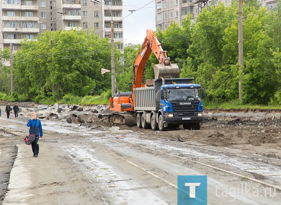 Продолжается капитальный ремонт улицы Космонавтов