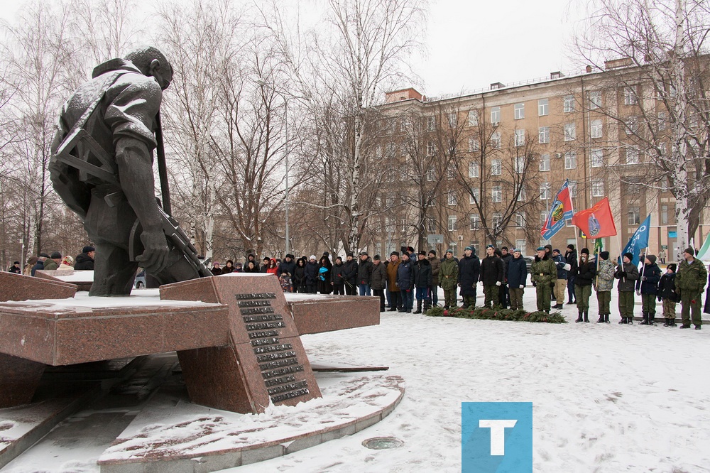 Митинг в память о погибших в ходе Афганской войны состоялся в Нижнем Тагиле.


У памятника воинам-тагильчанам, погибшим в локальных войнах планеты состоялся митинг в память о солдатах, погибших в Афганском конфликте. Мероприятие приурочено к 40-летию ввода советских войск Афганистан.