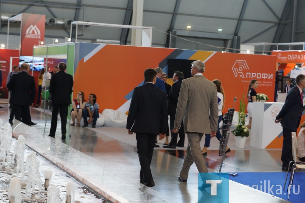 Мэр Нижнего Тагила Сергей Носов посетил INNOPROM