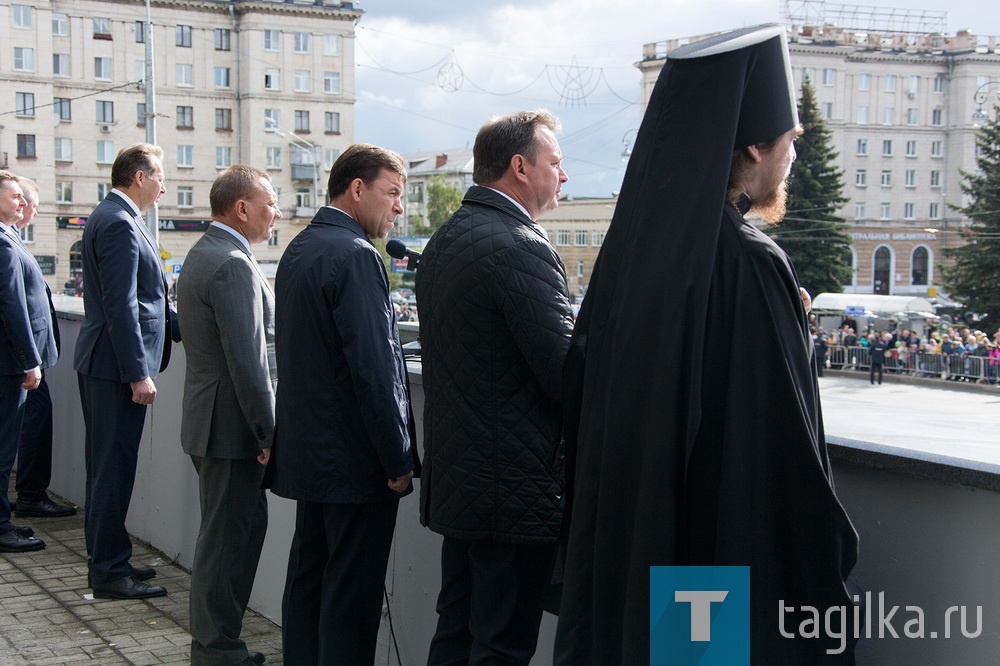 Шествием военной техники отметили тагильчане 100-летие отечественного танкпрома и 75-годовщину Победы в Великой Отечественной войне