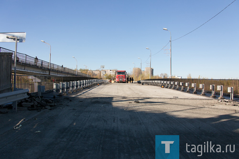 Движение по мосту на улице Красноармейской в Нижнем Тагиле откроют в конце октября