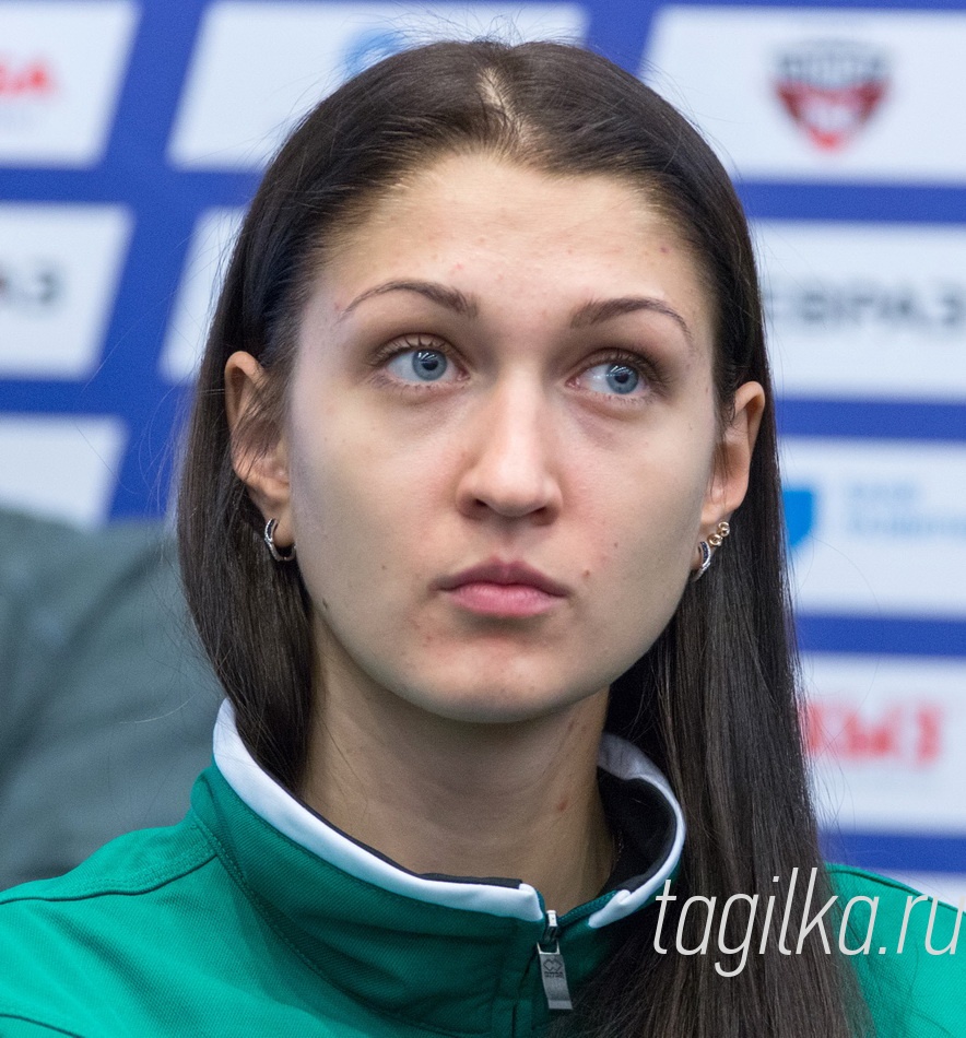 «Уралочка-НТМК» встретилась с болельщиками 