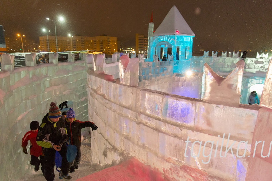 Открытие ледового городка у физкультурно-оздоровительного комплекса «Президентский» на ГГМ ﻿