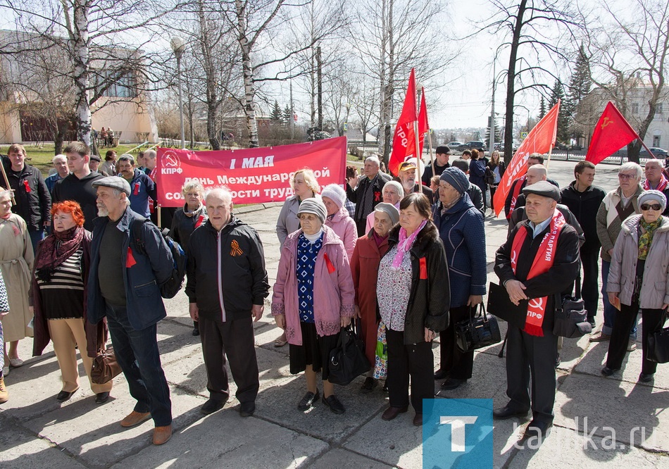 В Нижнем Тагиле празднуют Первомай. Митинг КПРФ.