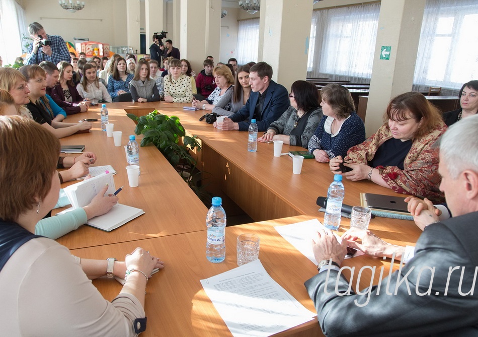 Встреча волонтеров с Главой города.