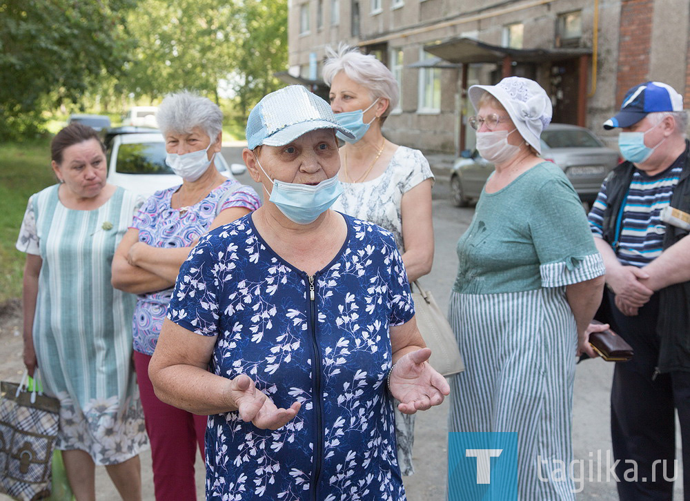 В Нижнем Тагиле по просьбам жителей отремонтировали несколько тротуаров