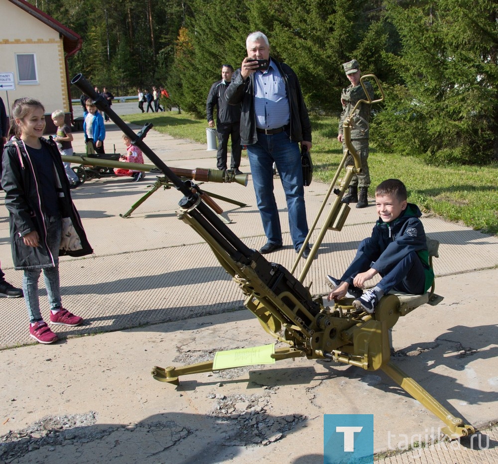 В Нижнем Тагиле отмечают День танкиста