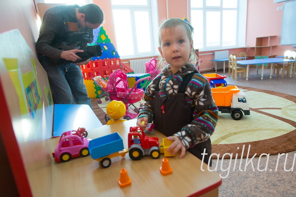 Открытие детского садика N 192 по ул. Бобкова, 20